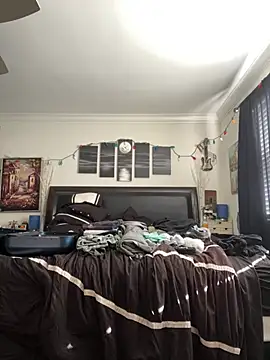 Snapshot of honneymel chatting on February 18, 2025, 11:52 pm honneymel online show from February 18, 2025, 11:52 pm