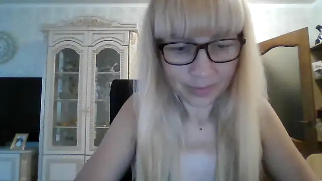 Snapshot of BarbaraKim chatting on July 15, 2026, 4:47 pm BarbaraKim online show from July 15, 2026, 4:47 pm