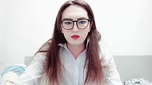 Snapshot of MinniMaksy chatting on December 29, 2024, 3:33 am MinniMaksy online show from December 29, 2024, 3:33 am