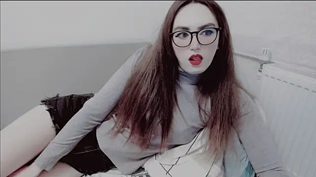 Snapshot of MinniMaksy chatting on March 16, 2025, 3:58 am MinniMaksy online show from March 16, 2025, 3:58 am