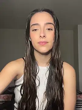 Snapshot of swrennn19 chatting on December 26, 2024, 6:54 pm swrennn19 online show from December 26, 2024, 6:54 pm