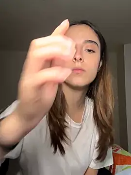 Snapshot of swrennn19 chatting on March 15, 2025, 3:48 pm swrennn19 online show from March 15, 2025, 3:48 pm