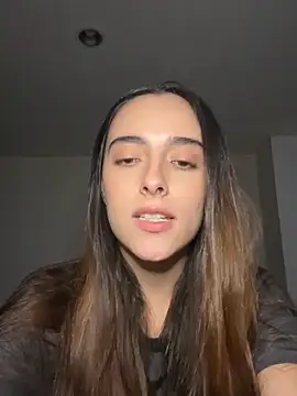 Snapshot of swrennn19 chatting on February 27, 2025, 11:04 pm swrennn19 online show from February 27, 2025, 11:04 pm