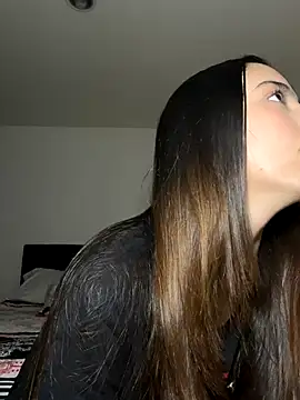 Snapshot of swrennn19 chatting on September 20, 2025, 3:28 pm swrennn19 online show from September 20, 2025, 3:28 pm