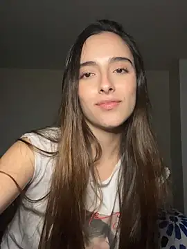 Snapshot of swrennn19 chatting on February 24, 2025, 11:30 pm swrennn19 online show from February 24, 2025, 11:30 pm