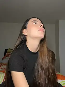 Snapshot of swrennn19 chatting on January 28, 2025, 11:07 pm swrennn19 online show from January 28, 2025, 11:07 pm