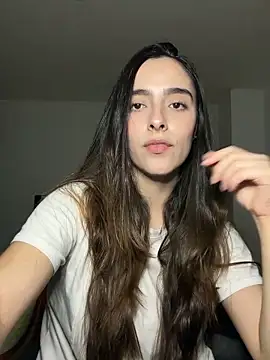 Snapshot of swrennn19 chatting on October 16, 2025, 11:02 pm swrennn19 online show from October 16, 2025, 11:02 pm