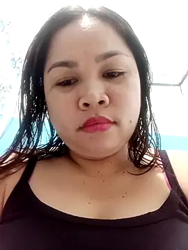 XXLorie 02 online show from February 20, 2026, 3:14 am