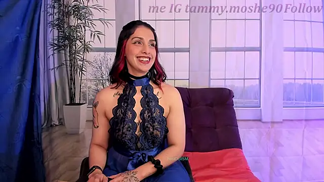 Snapshot of Best_DollSM chatting on December 3, 2025, 7:57 pm Best DollSM online show from December 3, 2025, 7:57 pm