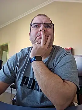 Snapshot of Andrew1900529 chatting on February 21, 2025, 1:22 pm Andrew1900529 online show from February 21, 2025, 1:22 pm