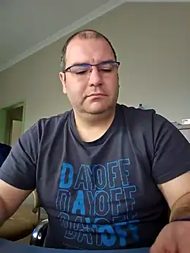 Snapshot of Andrew1900529 chatting on December 10, 2024, 7:47 am Andrew1900529 online show from December 10, 2024, 7:47 am