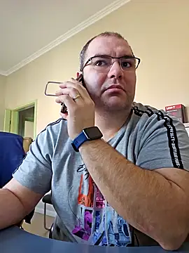 Snapshot of Andrew1900529 chatting on February 7, 2025, 10:50 am Andrew1900529 online show from February 7, 2025, 10:50 am