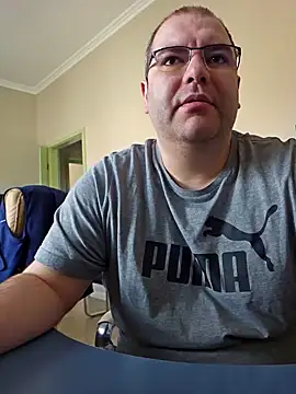 Snapshot of Andrew1900529 chatting on March 12, 2025, 10:05 am Andrew1900529 online show from March 12, 2025, 10:05 am