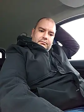 Snapshot of Andrew1900529 chatting on December 5, 2025, 2:15 pm Andrew1900529 online show from December 5, 2025, 2:15 pm