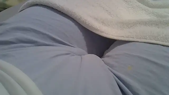 perescam online show from December 17, 2025, 2:27 am