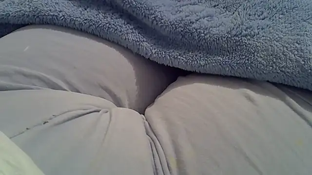 perescam online show from October 22, 2025, 7:46 pm