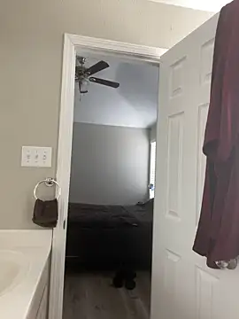 Fathero1time online show from April 18, 2026, 7:07 pm