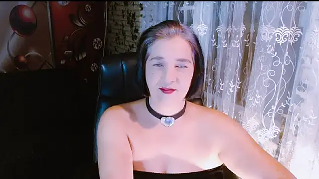 Snapshot of Veraluz chatting on October 11, 2025, 5:58 pm Veraluz online show from October 11, 2025, 5:58 pm