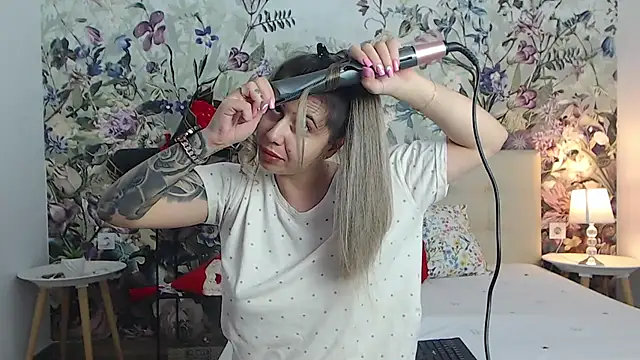 RoseDiamond06 online show from July 9, 2026, 1:54 pm