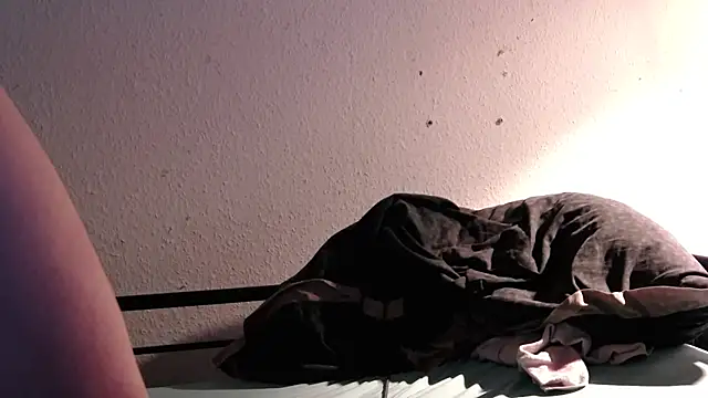 Vandrino online show from March 3, 2025, 2:33 am