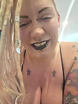 PinkTheHawk online show from July 5, 2026, 11:11 pm