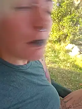 Snapshot of PinkTheHawk chatting on March 1, 2025, 6:13 am PinkTheHawk online show from March 1, 2025, 6:13 am