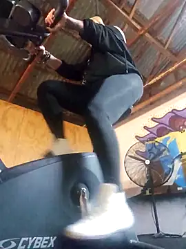 PinkTheHawk online show from November 19, 2025, 7:30 am