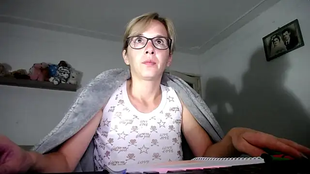 Snapshot of SexxyLety chatting on September 28, 2025, 7:32 pm SexxyLety online show from September 28, 2025, 7:32 pm