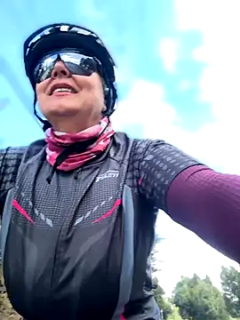 emma tour online show from December 1, 2025, 2:51 pm