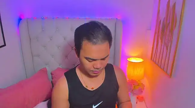 AsianZero online show from March 4, 2025, 5:13 pm