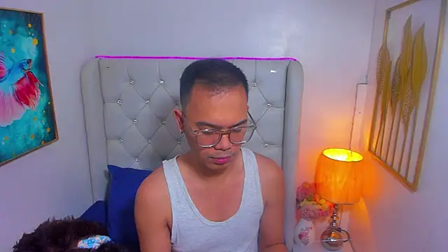 Snapshot of AsianZero chatting on July 1, 2026, 5:24 pm AsianZero online show from July 1, 2026, 5:24 pm