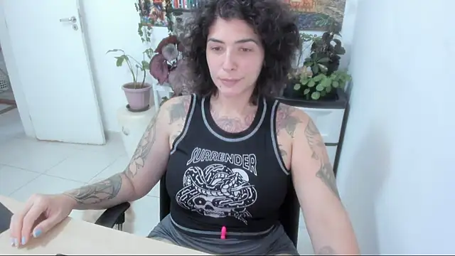 Snapshot of TaliMajesty chatting on September 23, 2025, 7:21 pm TaliMajesty online show from September 23, 2025, 7:21 pm