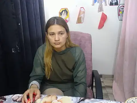 Mia davis01 online show from May 28, 2026, 5:48 am