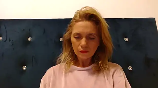 MysticCreature online show from April 5, 2026, 4:08 am