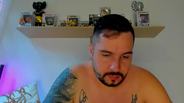 Snapshot of camilo_restrepo21 chatting on December 4, 2025, 9:03 pm camilo restrepo21 online show from December 4, 2025, 9:03 pm