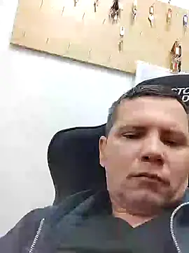 Snapshot of Lucy_1_roso chatting on December 3, 2024, 9:28 am Lucy 1 roso online show from December 3, 2024, 9:28 am