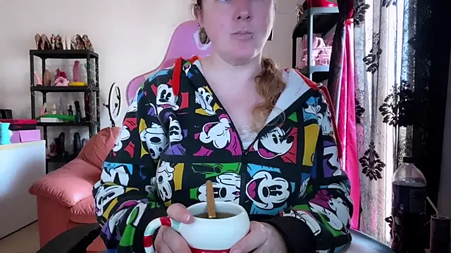 kisicaxx online show from March 23, 2026, 2:28 pm