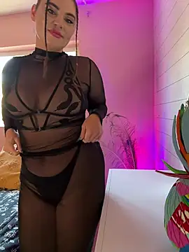 lovely beast online show from March 21, 2025, 4:18 pm