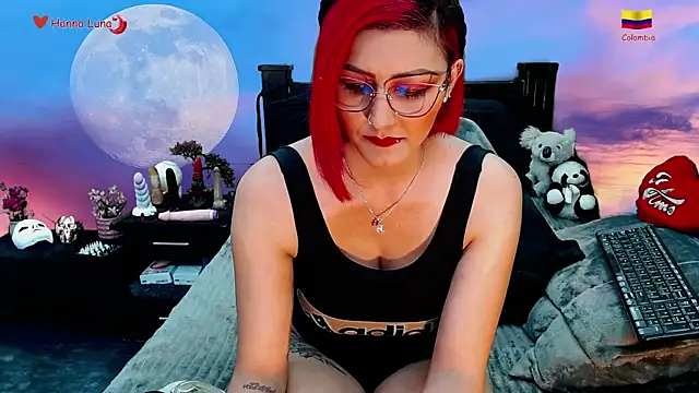 Snapshot of Hanna_Luna chatting on January 9, 2025, 7:42 am Hanna Luna online show from January 9, 2025, 7:42 am