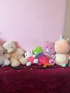 mommyselenafit  online show from April 11, 2026, 7:45 am