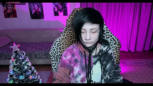 acid trip1l online show from December 12, 2024, 6:42 pm