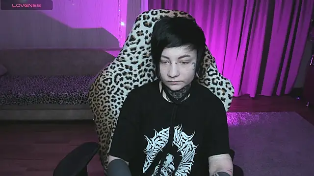 acid trip1l online show from February 11, 2025, 7:05 pm