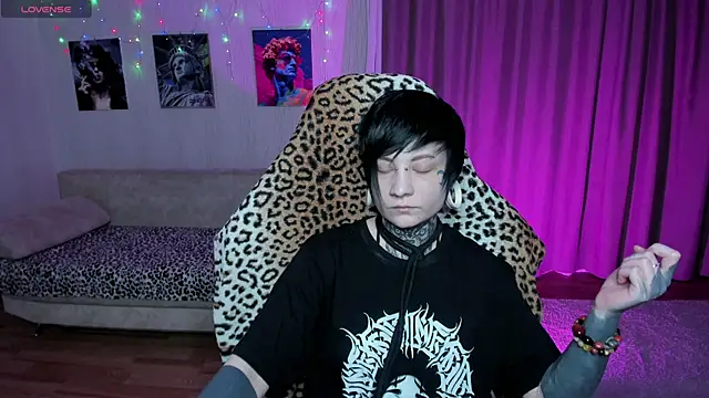 acid trip1l online show from March 4, 2025, 8:16 pm