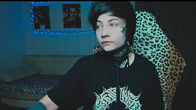 acid trip1l online show from October 3, 2025, 9:05 pm