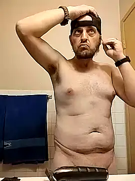 Snapshot of N8daMac chatting on November 5, 2025, 11:08 pm N8daMac online show from November 5, 2025, 11:08 pm