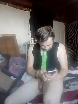 Snapshot of N8daMac chatting on February 8, 2025, 11:24 pm N8daMac online show from February 8, 2025, 11:24 pm