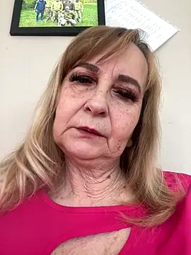 Irina2909xh online show from March 11, 2026, 10:09 am