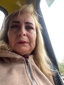 Irina2909xh online show from October 8, 2025, 12:17 pm