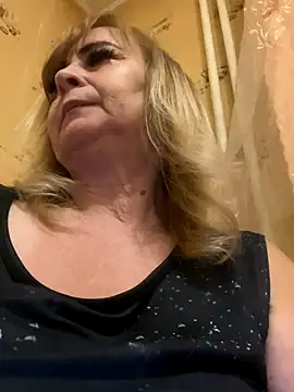 Irina2909xh online show from September 29, 2025, 9:42 pm