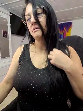 Snapshot of Ameliarizo chatting on February 4, 2026, 4:24 pm Ameliarizo online show from February 4, 2026, 4:24 pm